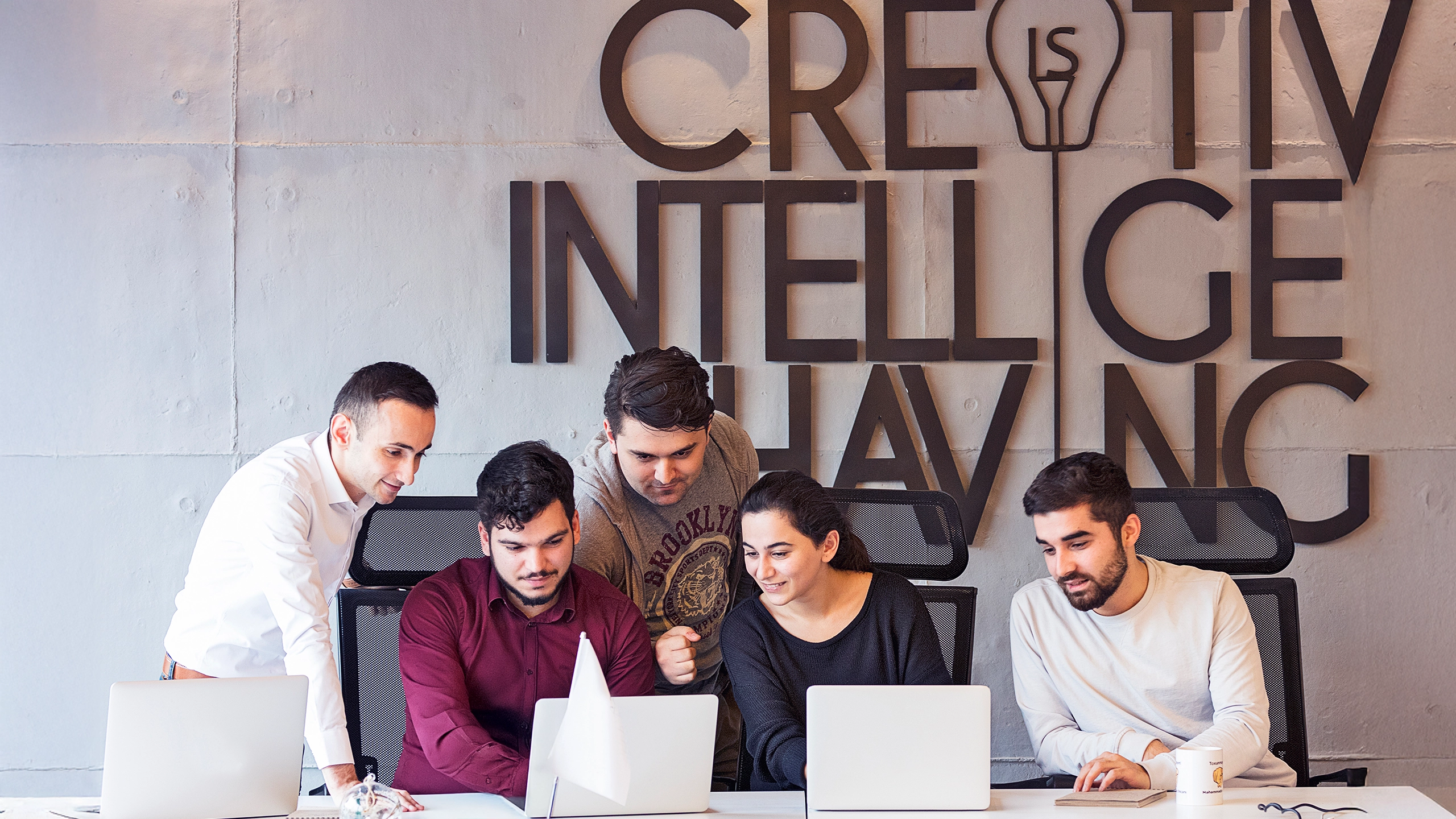 BG-Size---2560-x-1440px